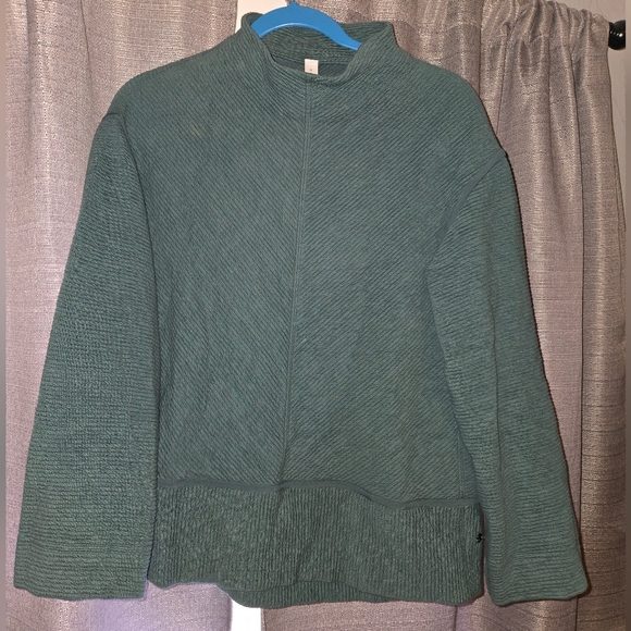 lululemon On Repeat Mock Neck - Picture 2 of 8